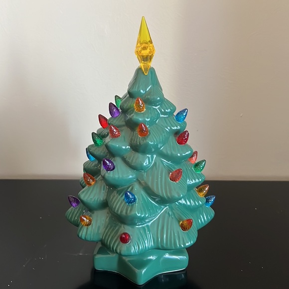 Ceramic light up Christmas tree - Picture 7 of 10